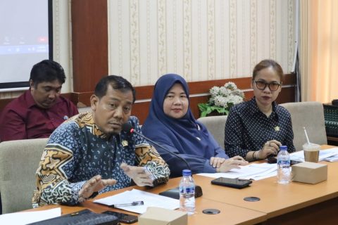 Komisi C Dewan Perwakilan Rakyat Daerah (DPRD) Kota Depok, melakukan Rapat Kerja (Raker) dengan mitra kerja